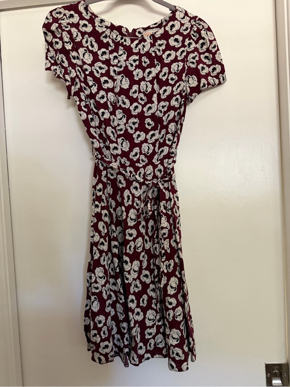 Burgundy Tie-Waist Dress size 6